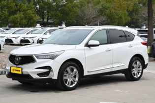 White Acura RDX SUV, sleek design & reliable performance. Ideal for urban & family driving, premium comfort & modern tech featured.